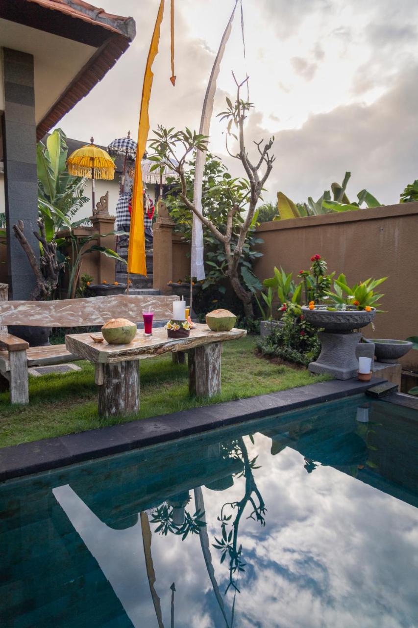 Umah Tikari Guesthouse Canggu Exterior foto