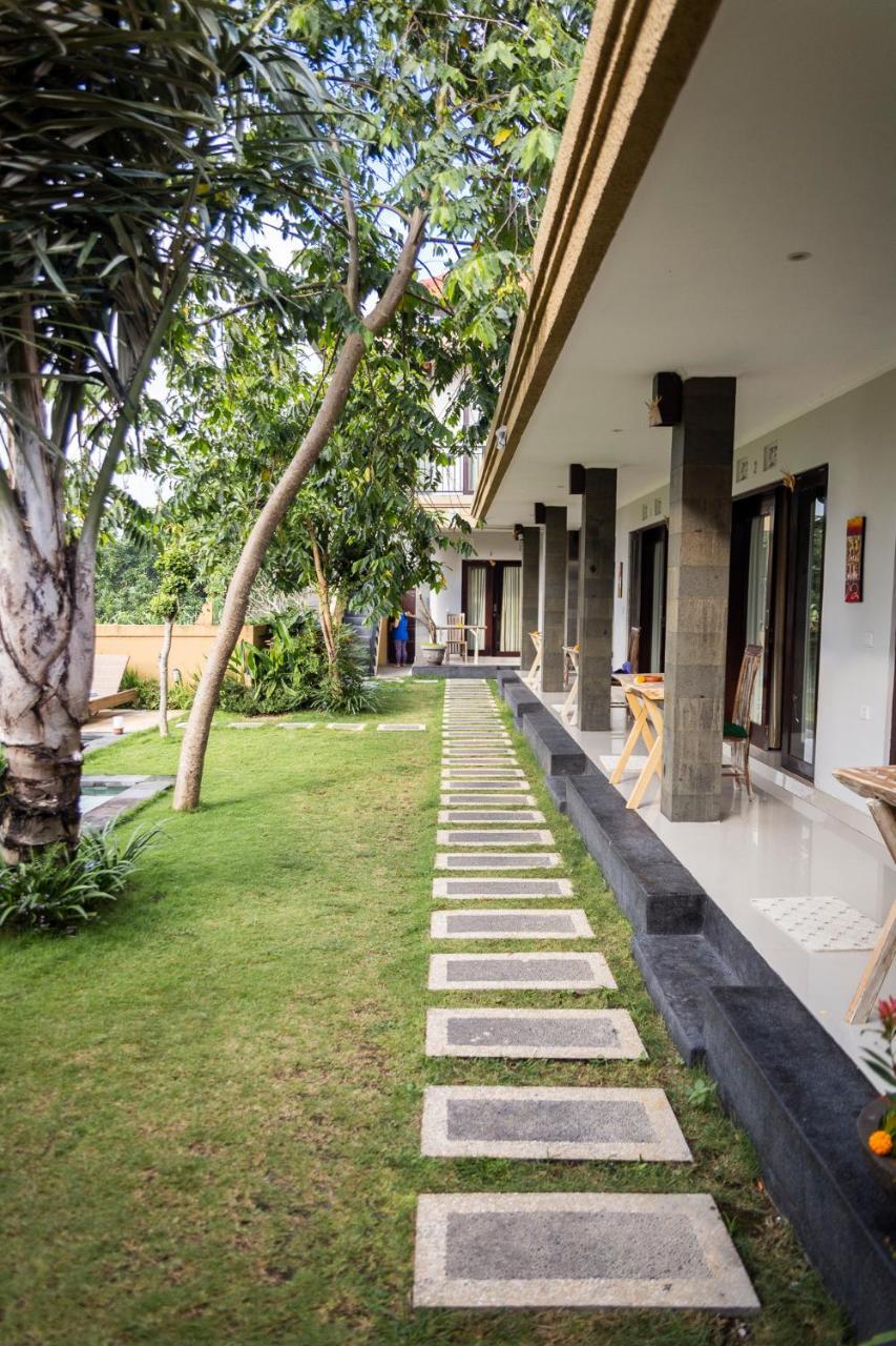 Umah Tikari Guesthouse Canggu Exterior foto