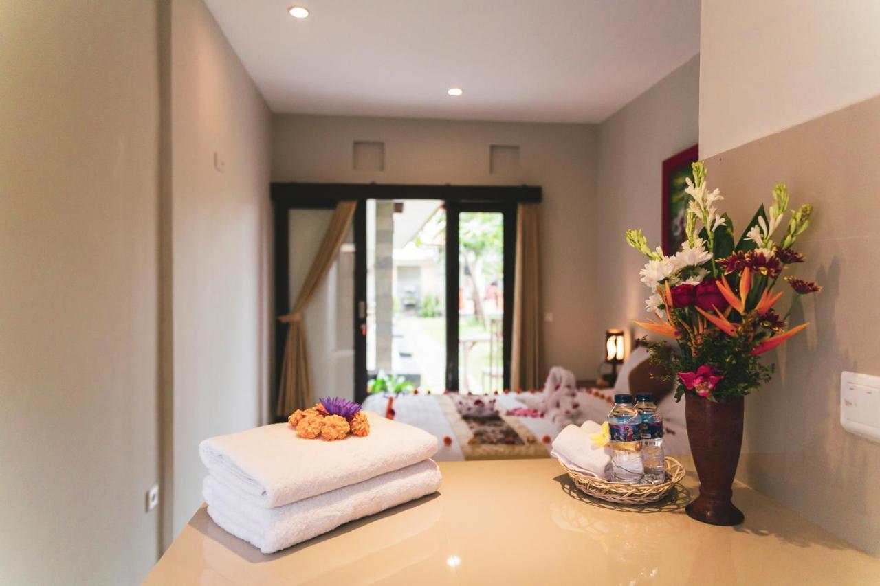Umah Tikari Guesthouse Canggu Exterior foto