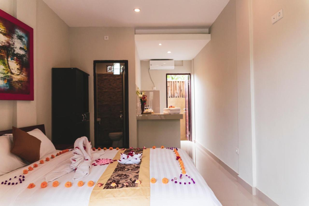 Umah Tikari Guesthouse Canggu Exterior foto